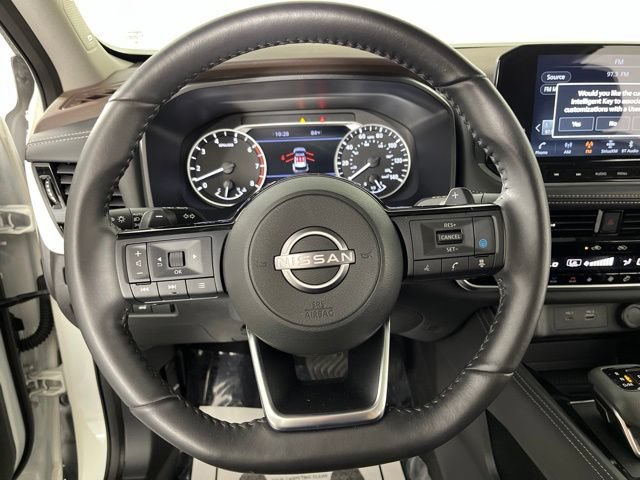 Used 2023 Nissan Rogue SL w/ SL Premium Package FWD image 22