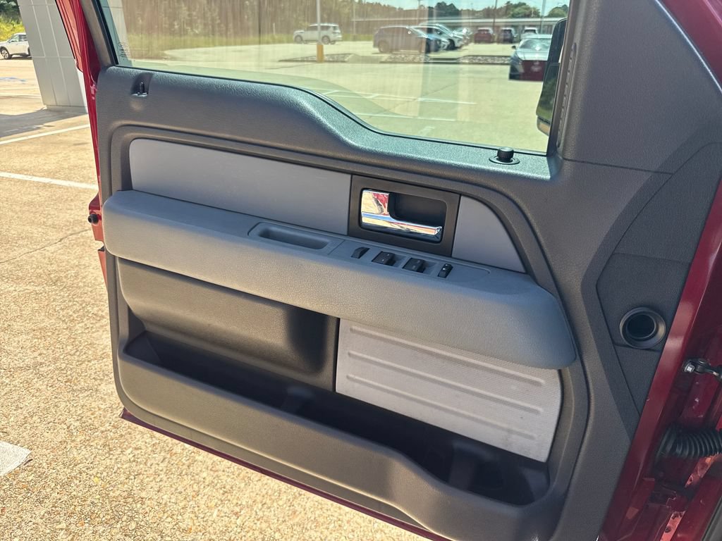 Used 2014 Ford F150 XLT w/ Equipment Group 302A Luxury RWD image 19