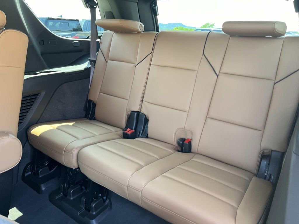 Used 2025 Cadillac Escalade Premium Luxury w/ Touring Package AWD/4WD image 20