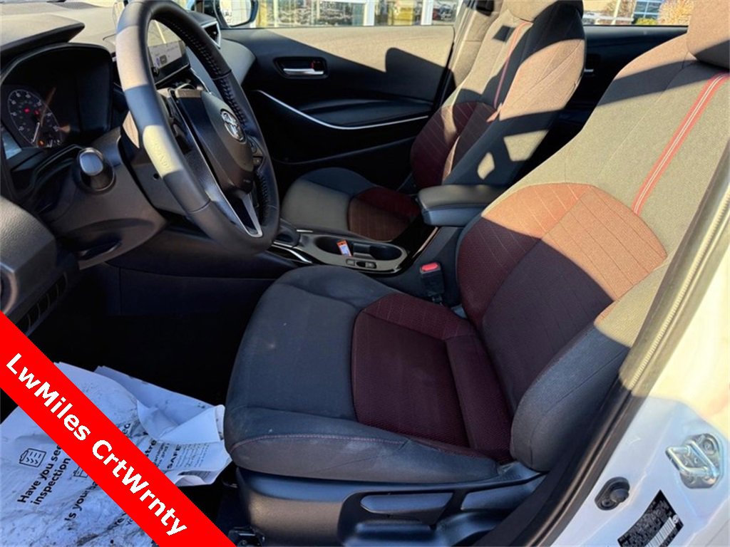 Used 2025 Toyota Corolla SE image 16