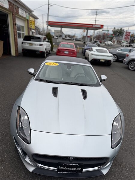 Used 2014 Jaguar F-TYPE Convertible image 15