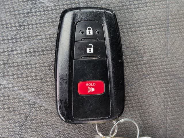 Used 2021 Toyota RAV4 XLE FWD image 34
