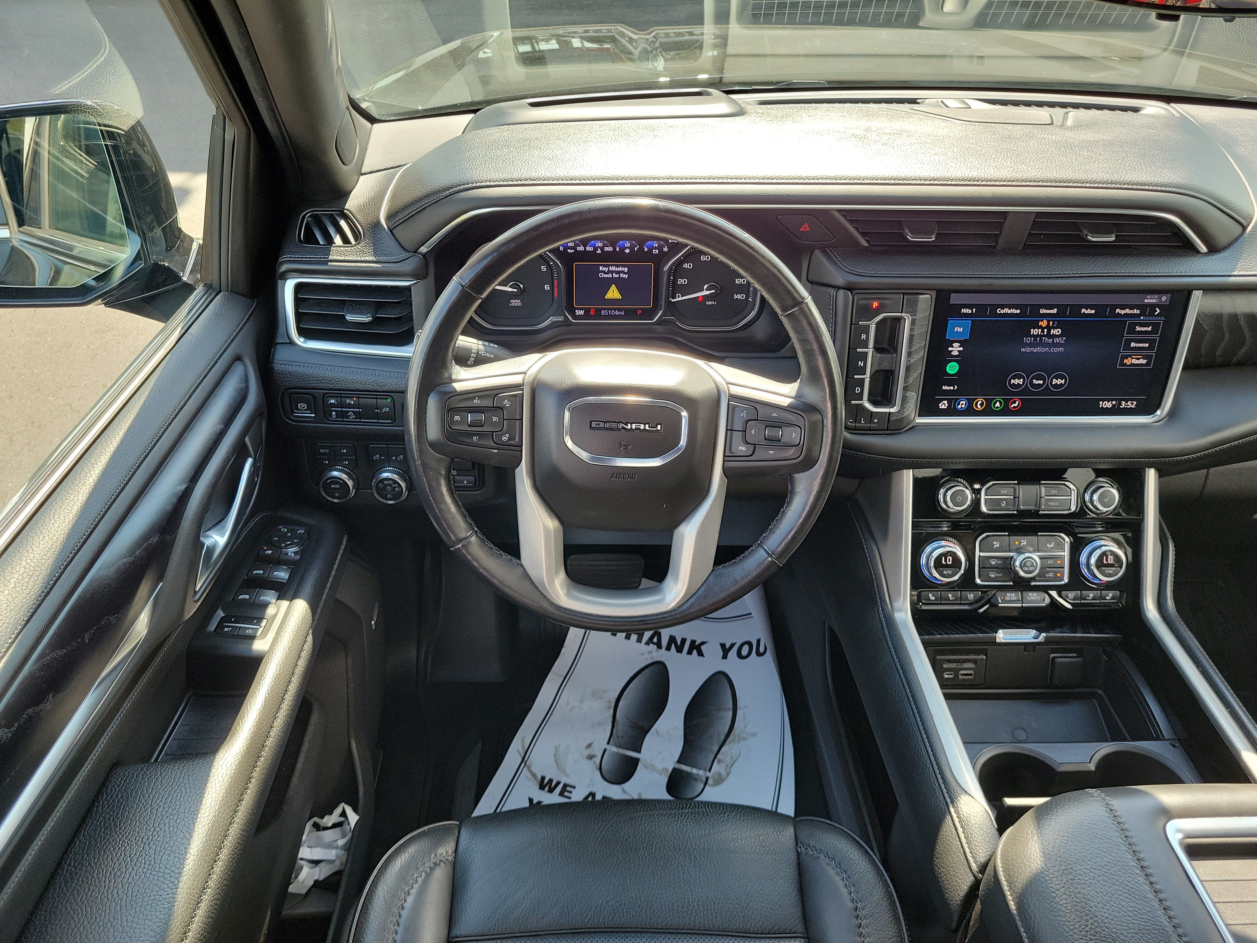 Used 2021 GMC Yukon XL Denali w/ Denali Ultimate Package AWD/4WD image 10