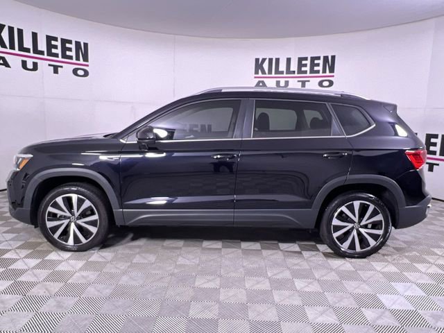 Used 2024 Volkswagen Taos SE image 4
