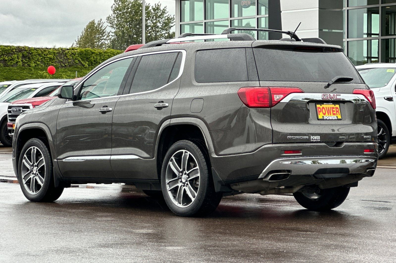 Used 2019 GMC Acadia Denali w/ Technology Package AWD/4WD image 6