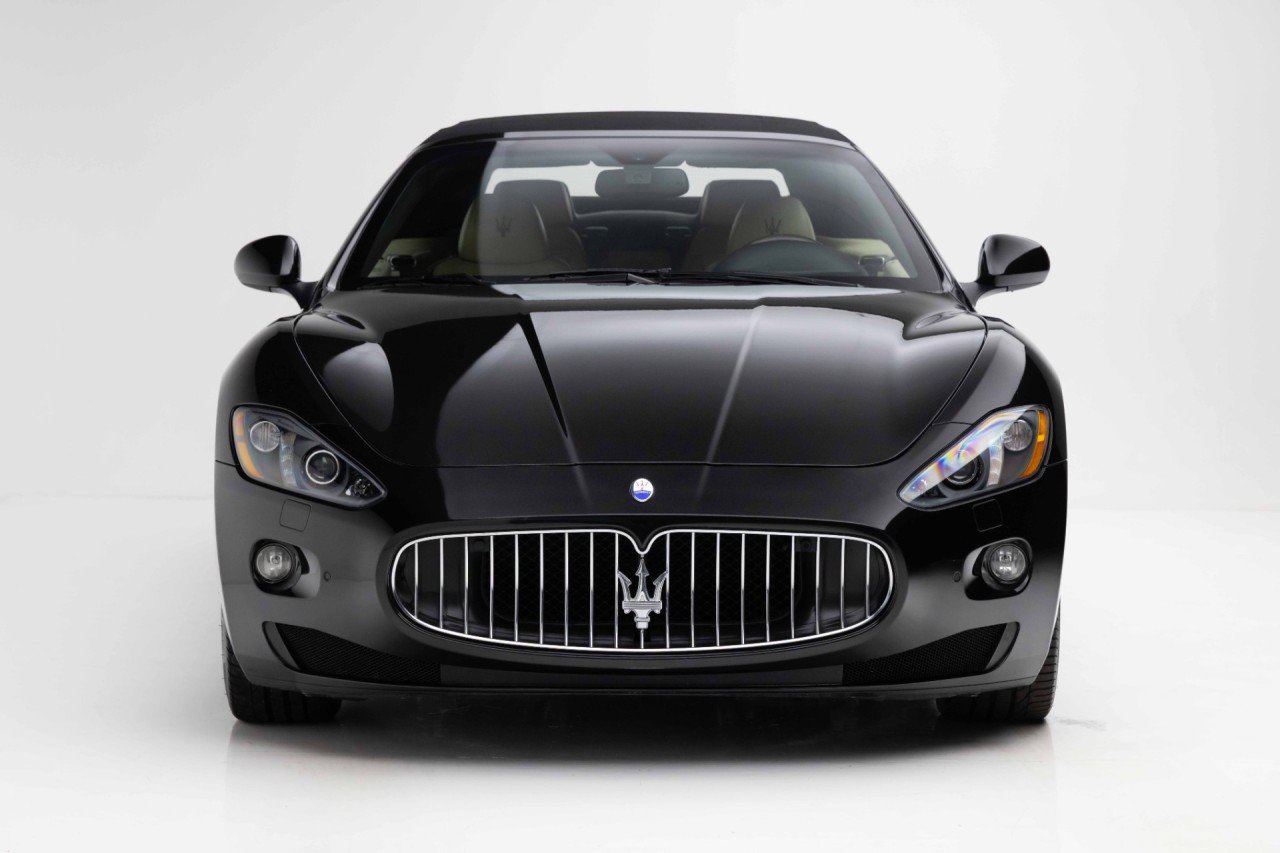 Used 2015 Maserati GranTurismo Convertible RWD image 25