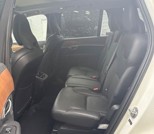Used 2023 Volvo XC90 B6 Core w/ Climate Package AWD/4WD image 7