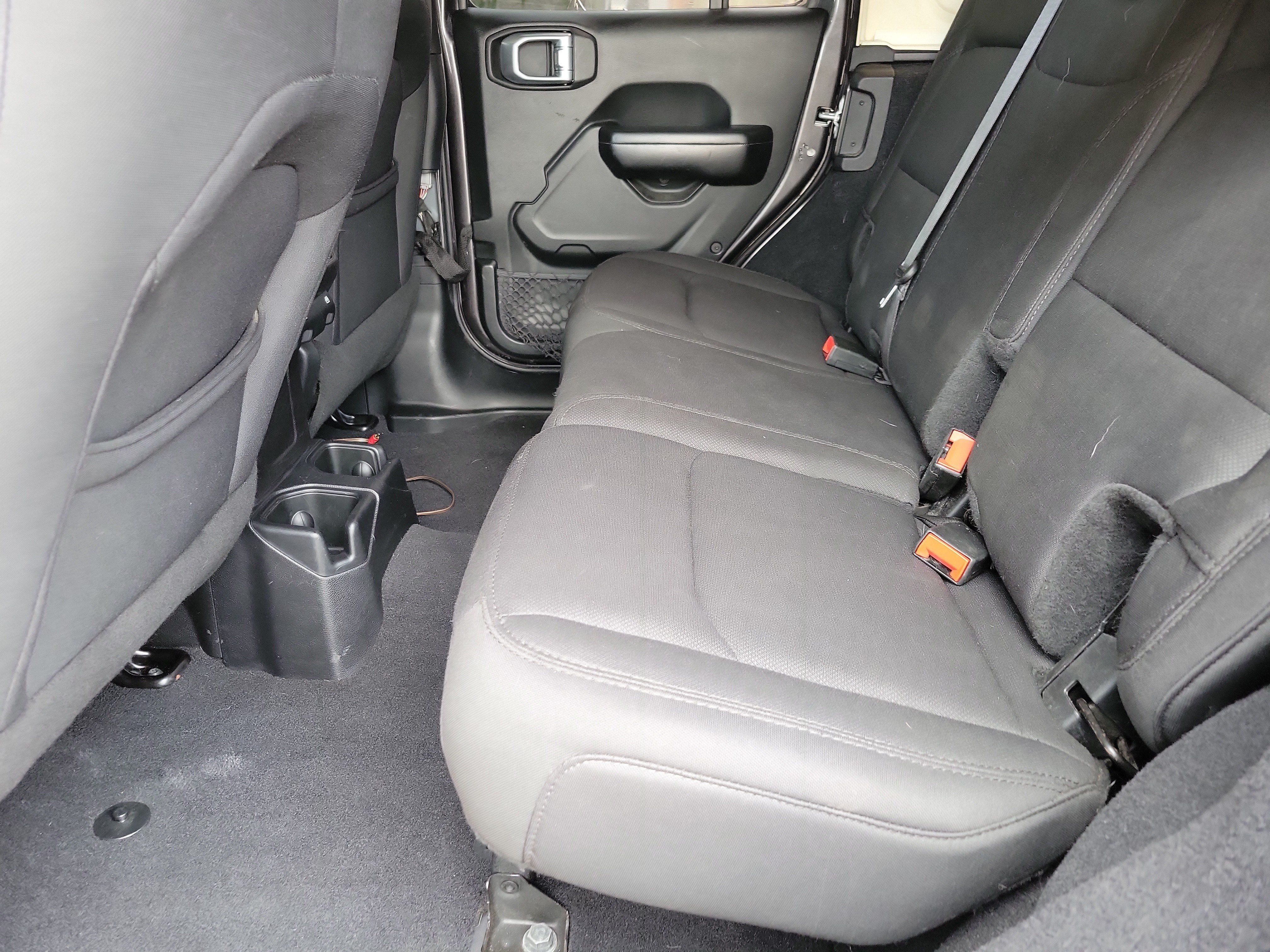Used 2019 Jeep Wrangler Unlimited Sport S AWD/4WD image 7