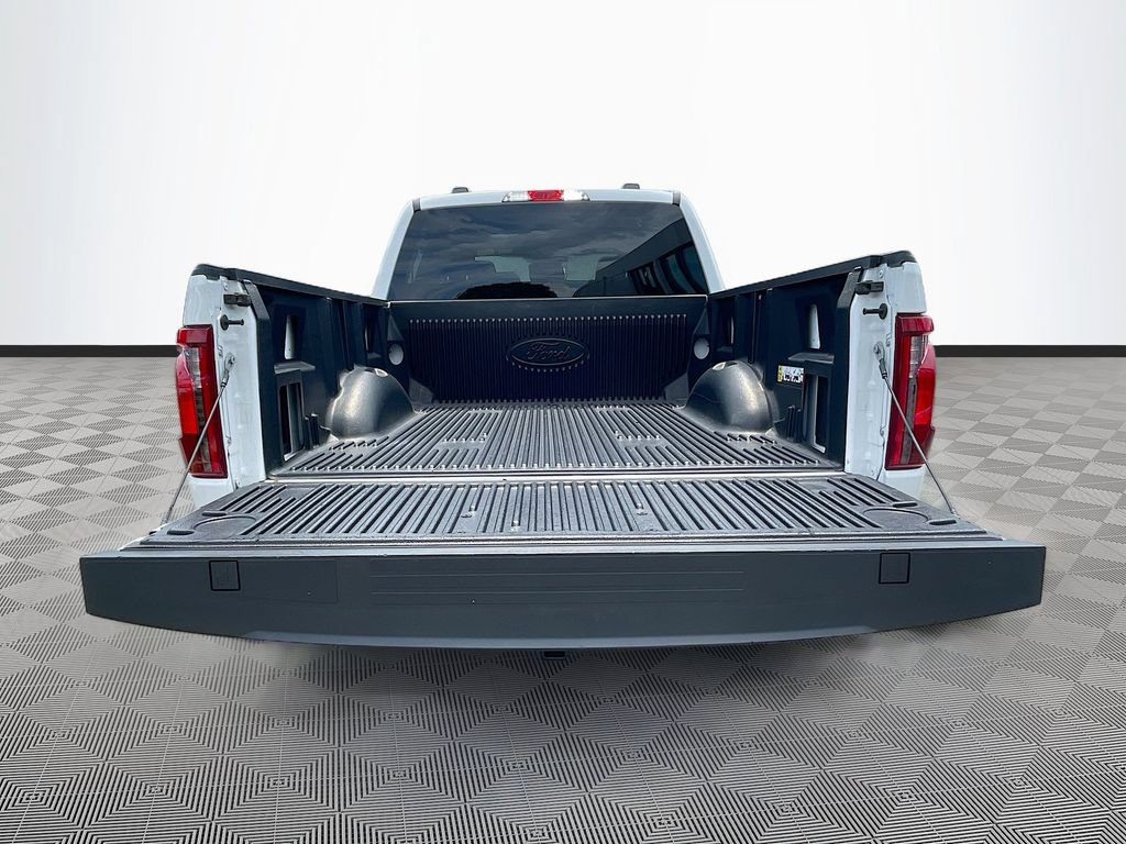 Used 2024 Ford F150 XLT w/ XLT Black Appearance Package RWD image 26