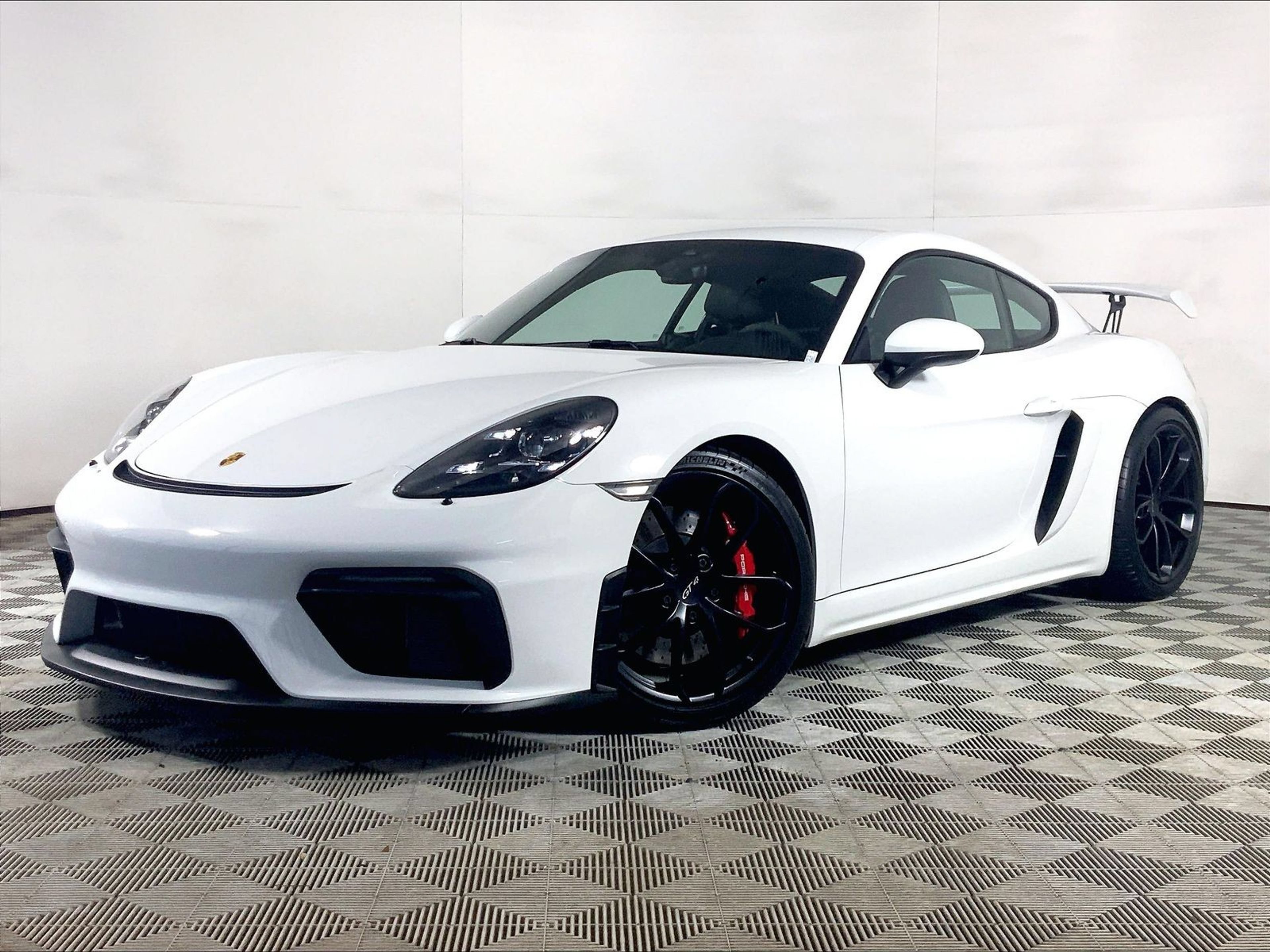Certified 2022 Porsche 718 Cayman GT4 RWD image 1