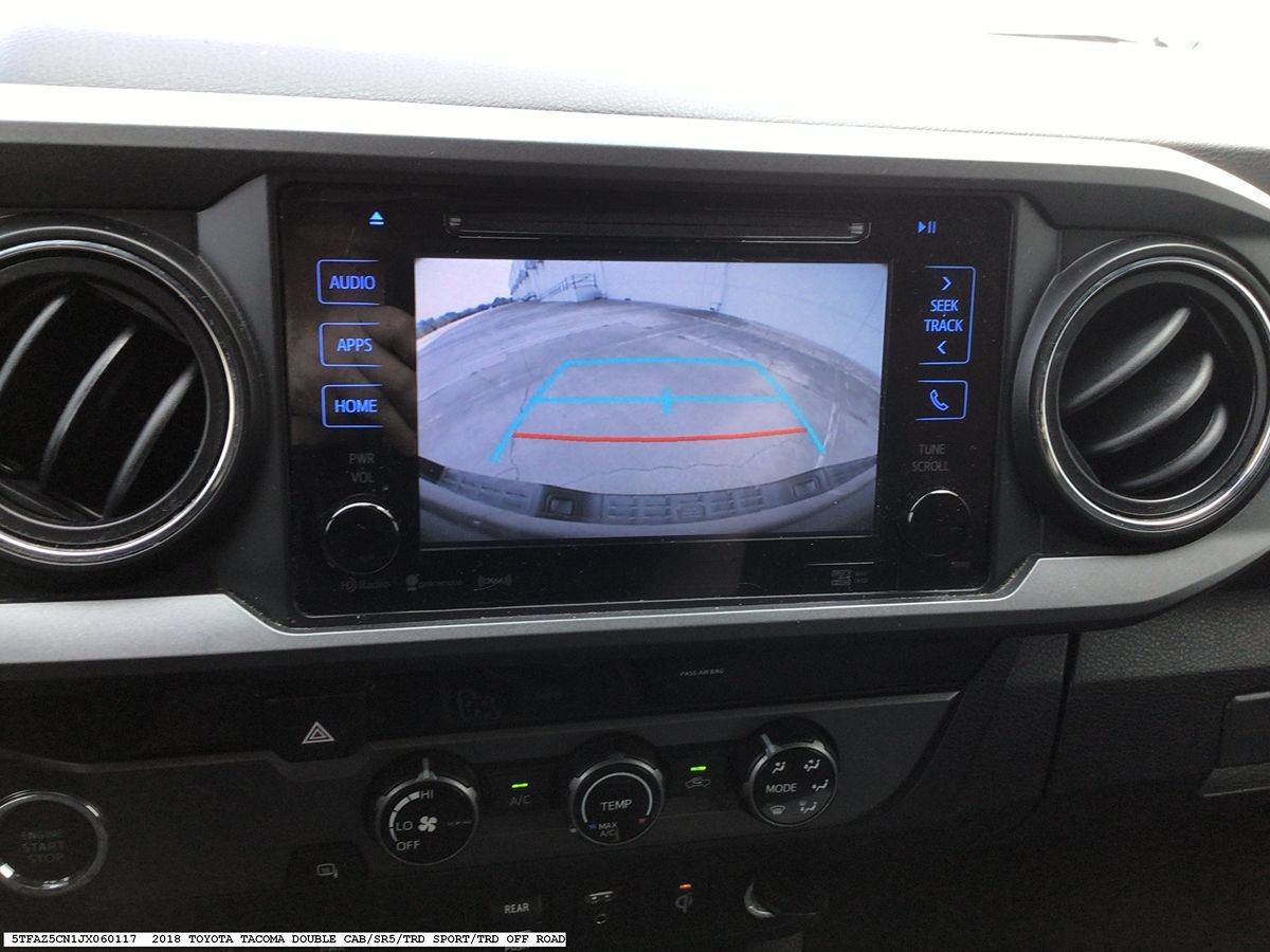 Used 2018 Toyota Tacoma TRD Sport w/ Technology Package RWD image 17