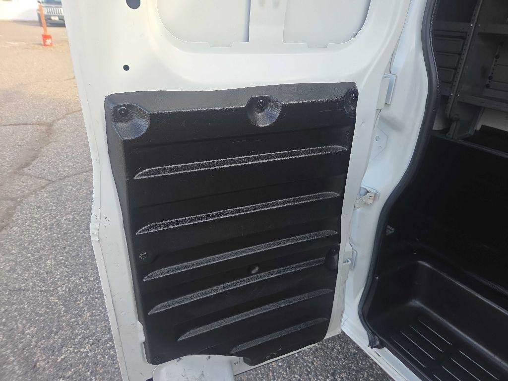 Used 2012 Chevrolet Express 2500 Extended image 20