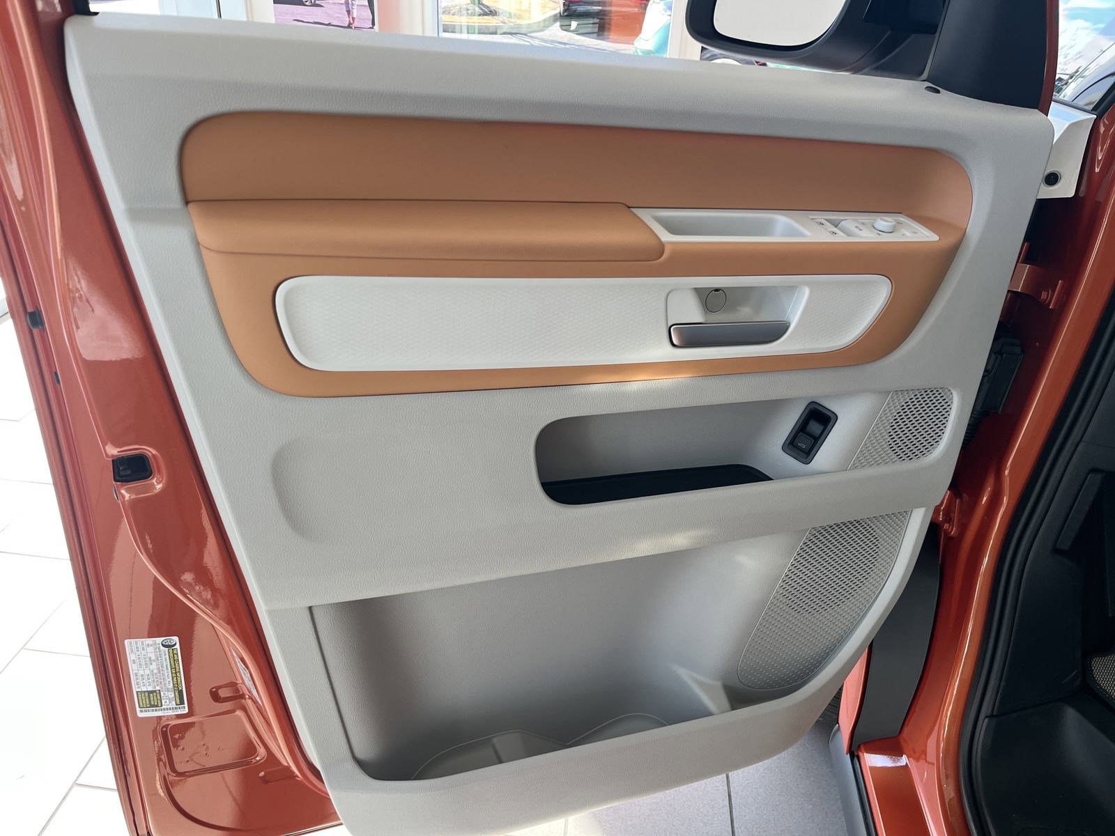 New 2025 Volkswagen ID. Buzz 1st Edition image 4