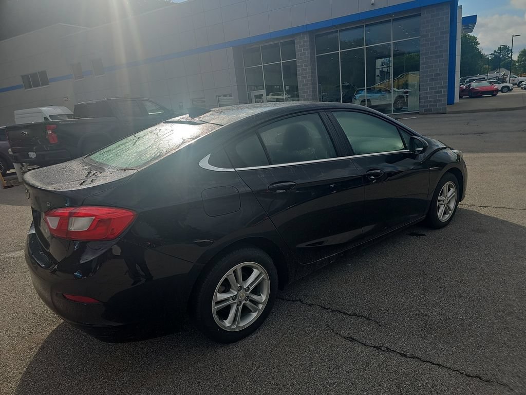 Used 2016 Chevrolet Cruze LT FWD image 5