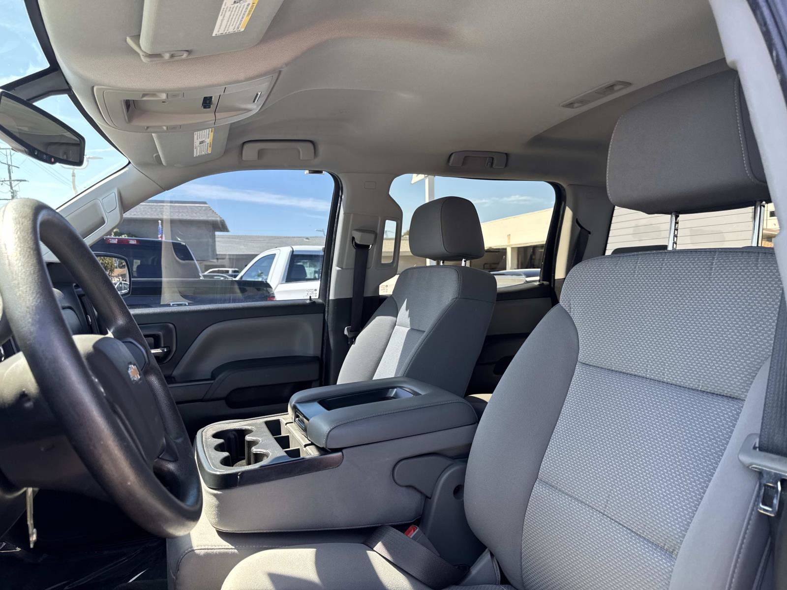 Used 2018 Chevrolet Silverado 1500 Custom w/ Custom Value Package RWD image 16