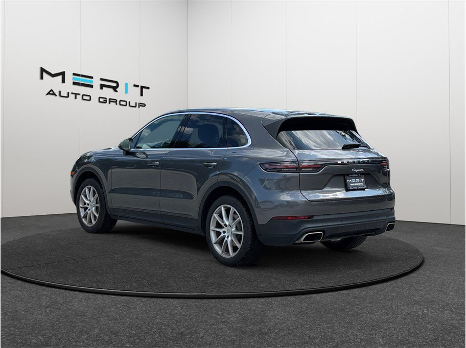 Used 2022 Porsche Cayenne AWD/4WD image 7