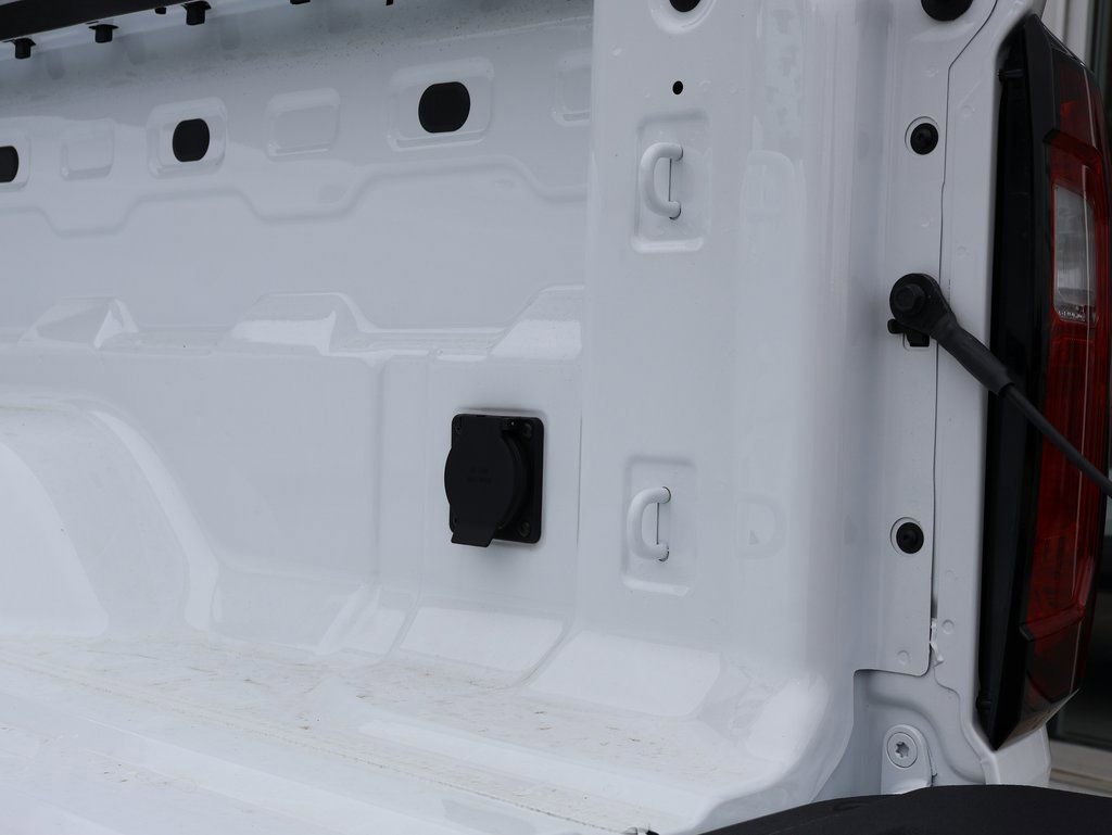 New 2026 GMC Canyon Elevation w/ Convenience Package image 31