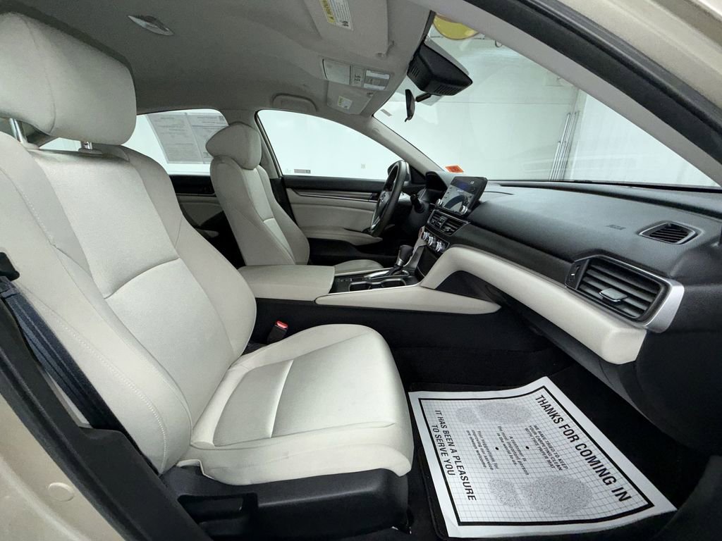 Used 2019 Honda Accord LX image 11