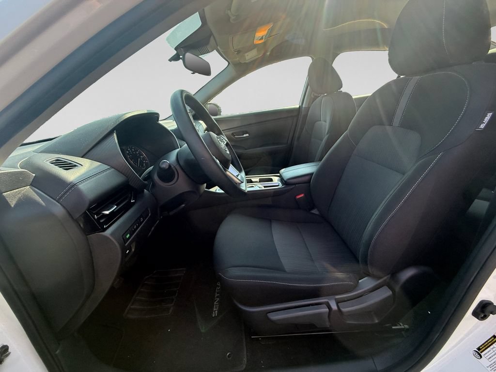 Used 2025 Nissan Sentra SV FWD image 21