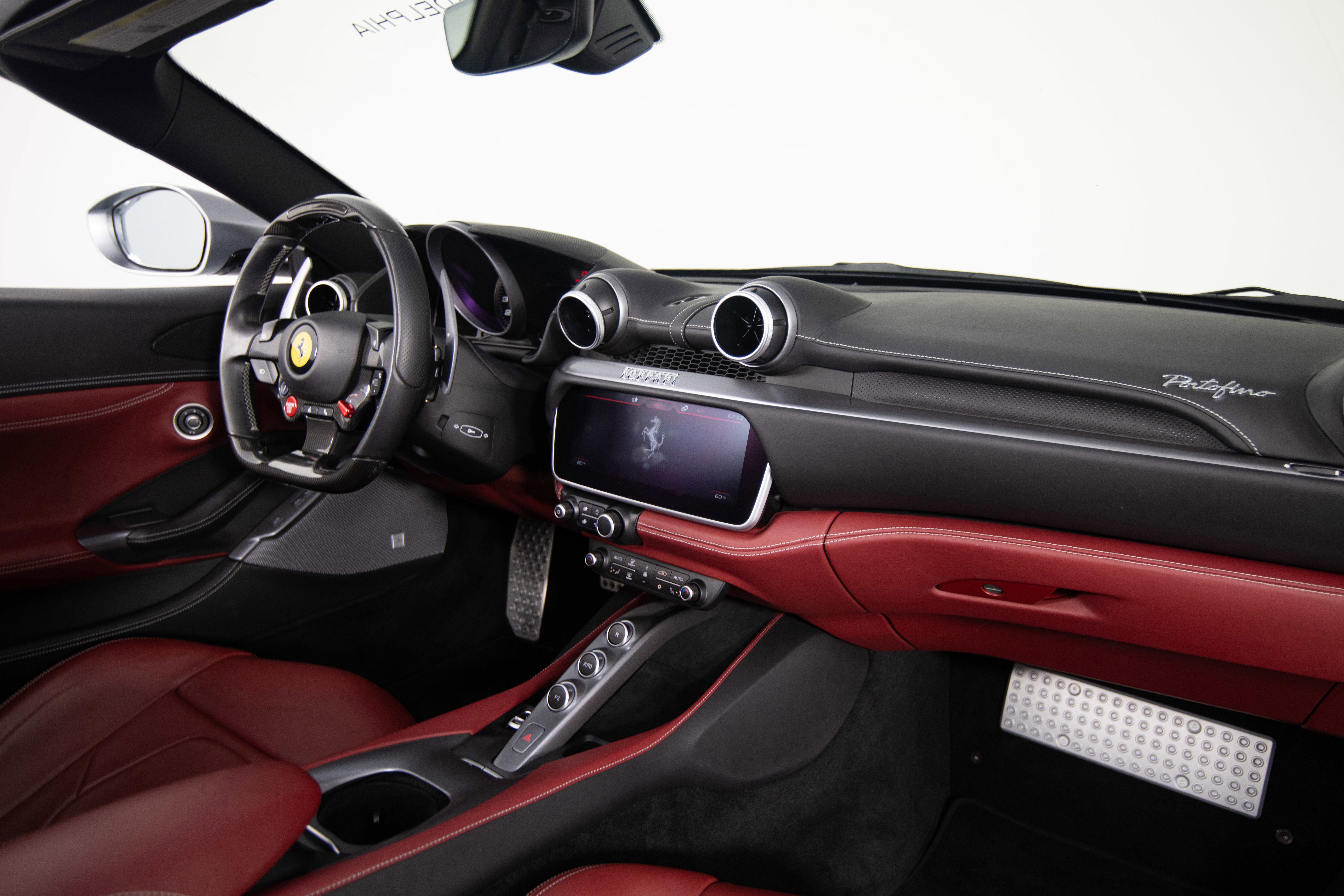 Certified 2019 Ferrari Portofino image 17