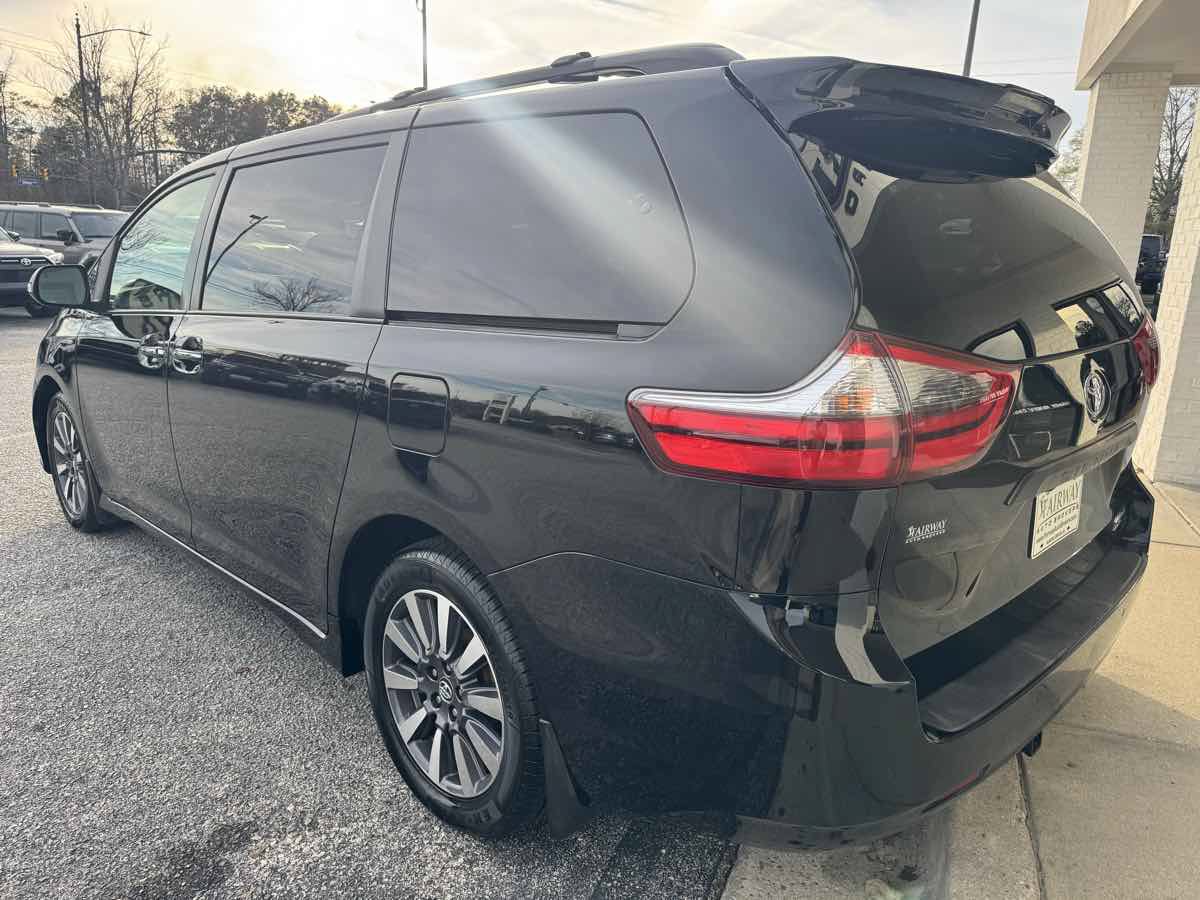 Used 2020 Toyota Sienna Limited Premium w/ Carpet Mat Package AWD/4WD image 44