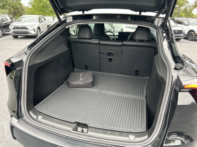 Used 2026 Tesla Model Y 2WD image 12