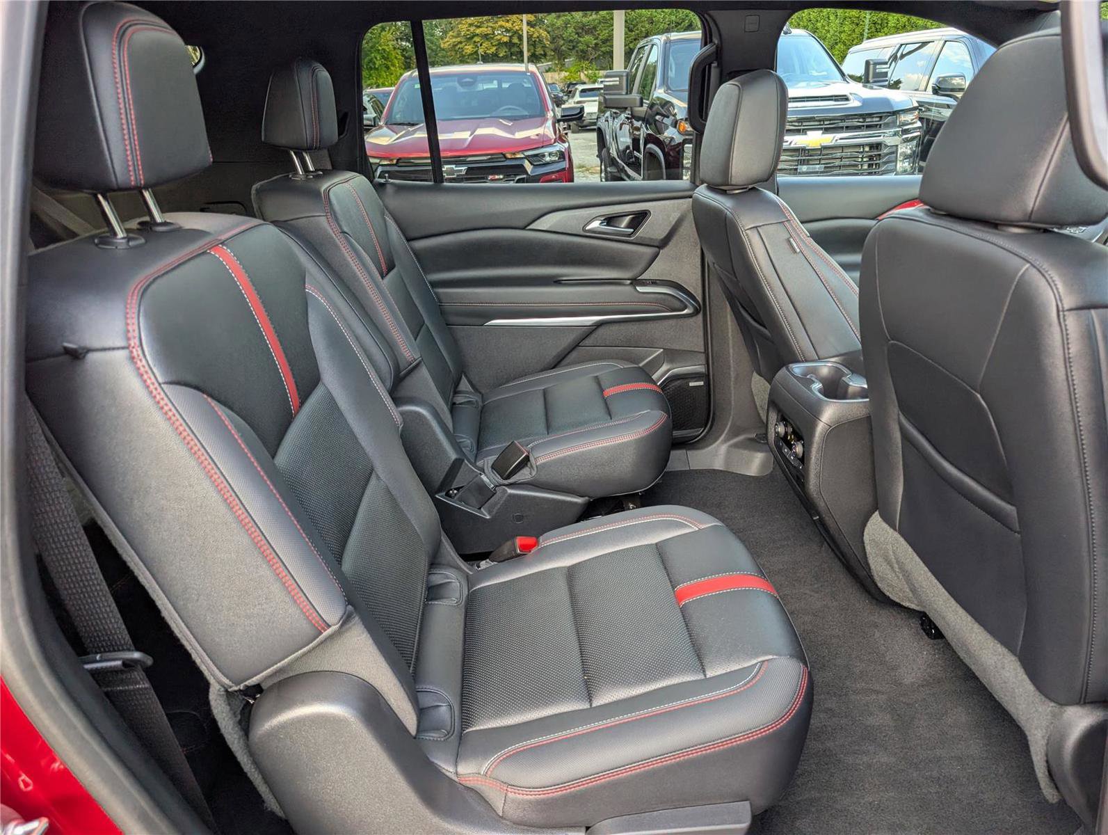 Used 2024 Chevrolet Traverse RS w/ LPO, Floor Liner Package image 13