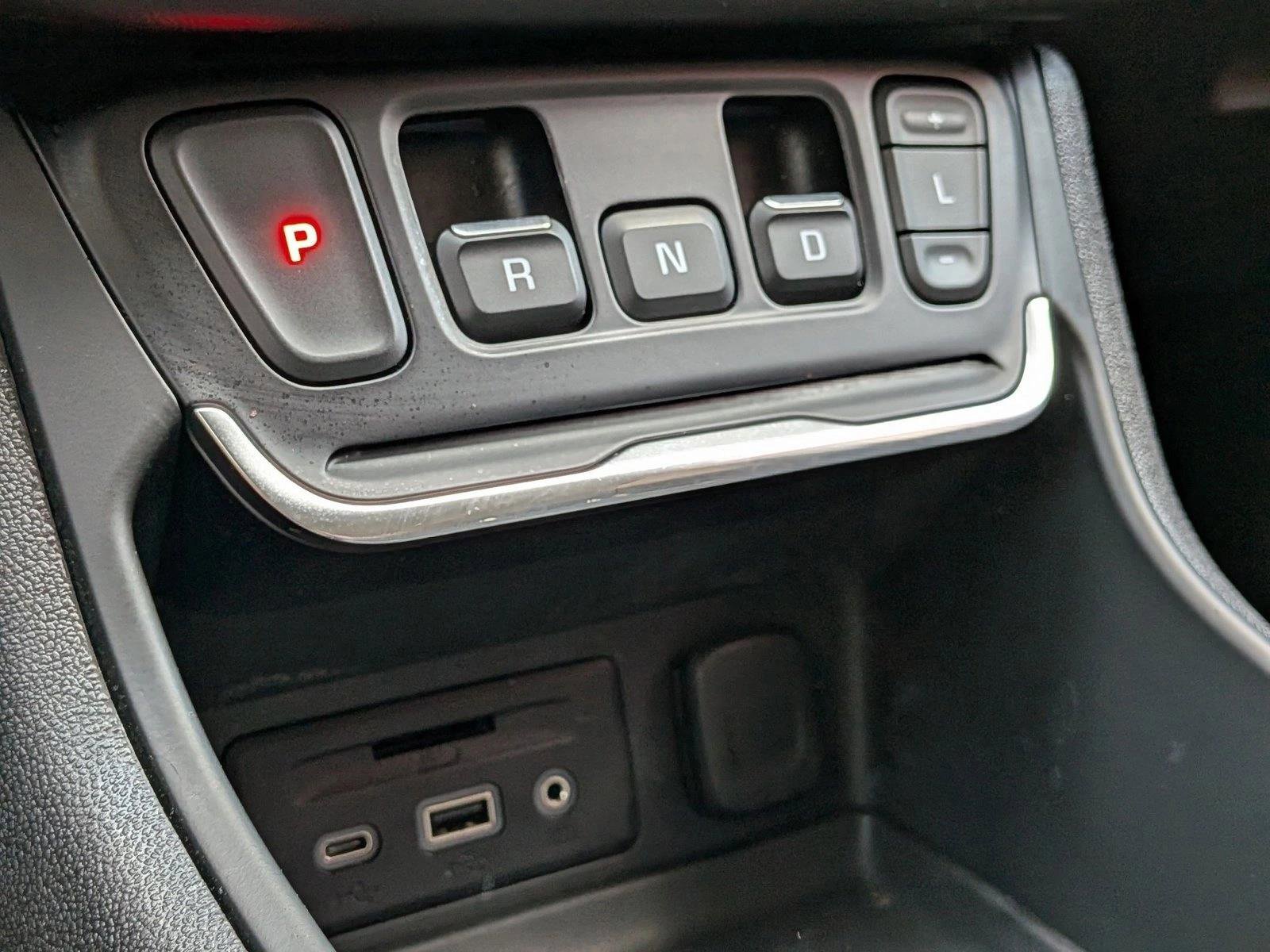 Used 2021 GMC Terrain SLT w/ Elevation Edition FWD image 12