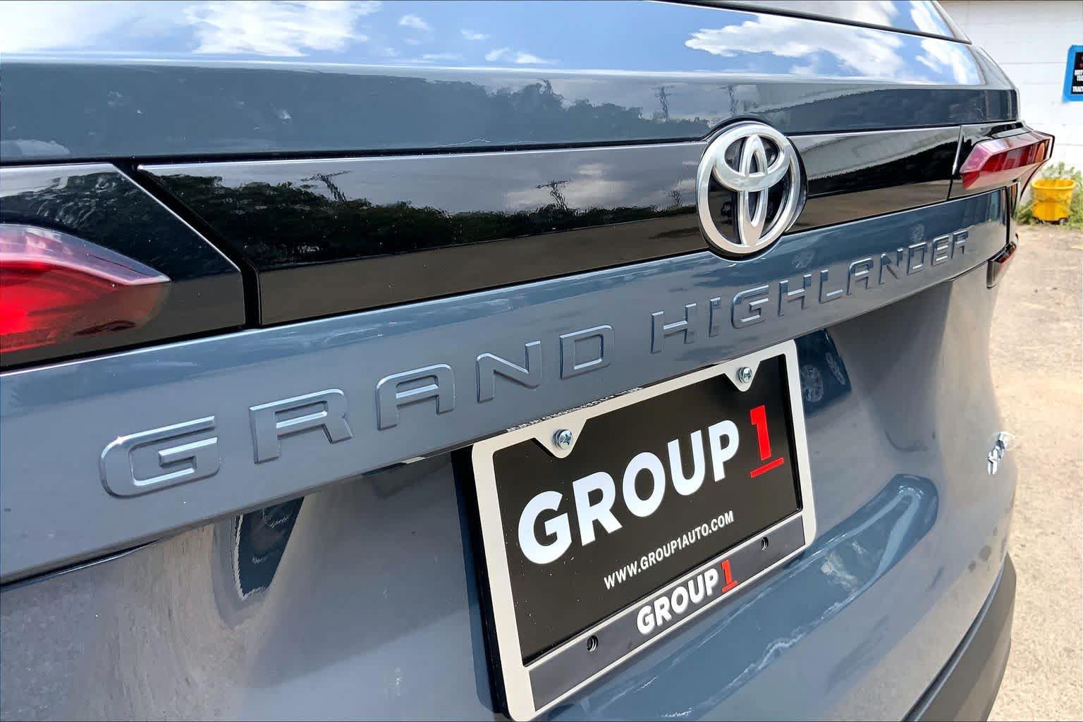 Used 2025 Toyota Grand Highlander FWD image 31