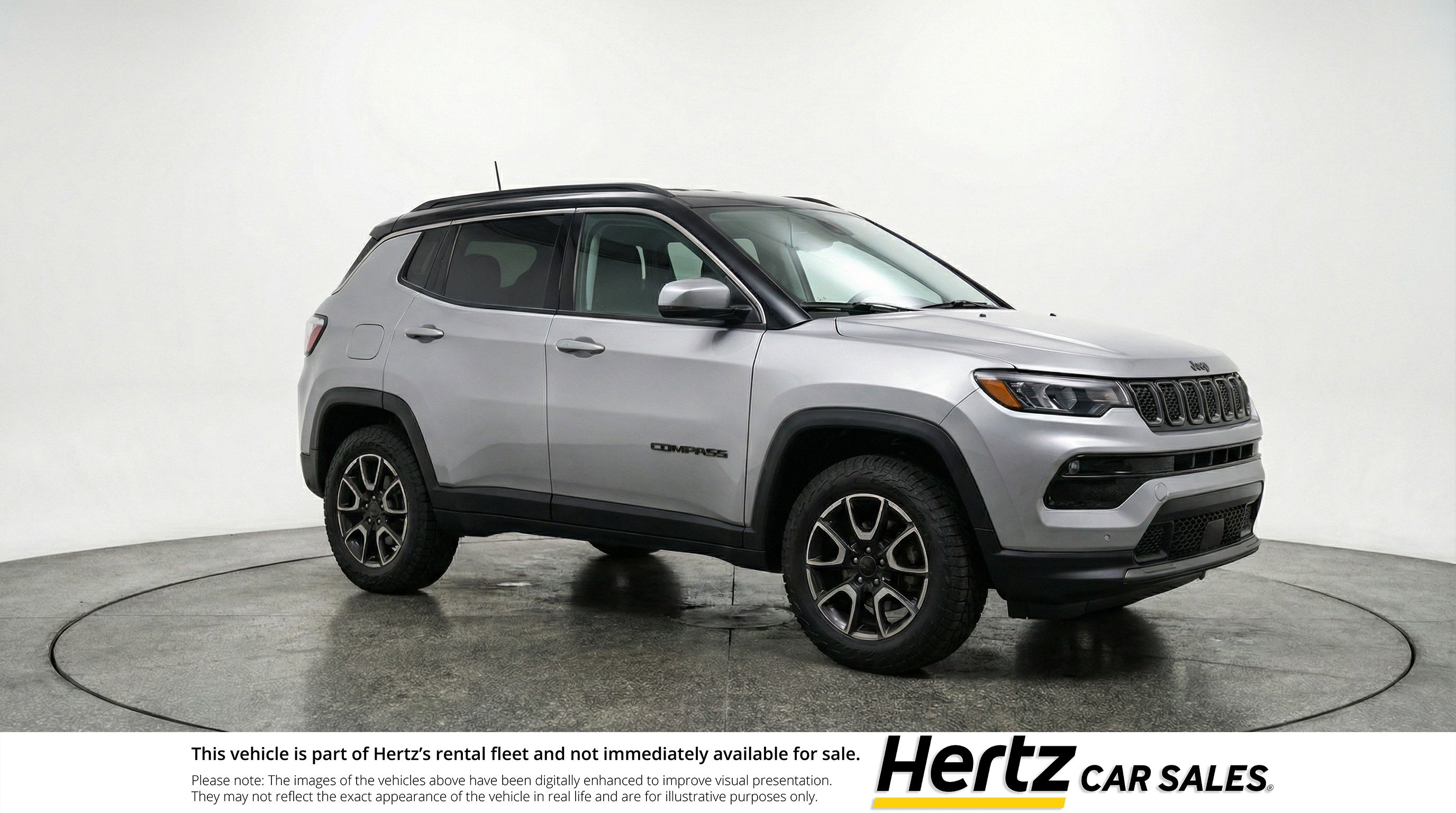 Used 2025 Jeep Compass Trailhawk image 1