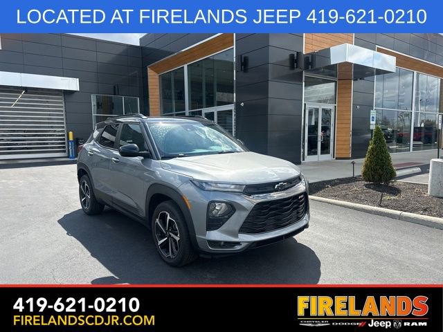 Used 2023 Chevrolet TrailBlazer RS w/ Convenience Package image 1