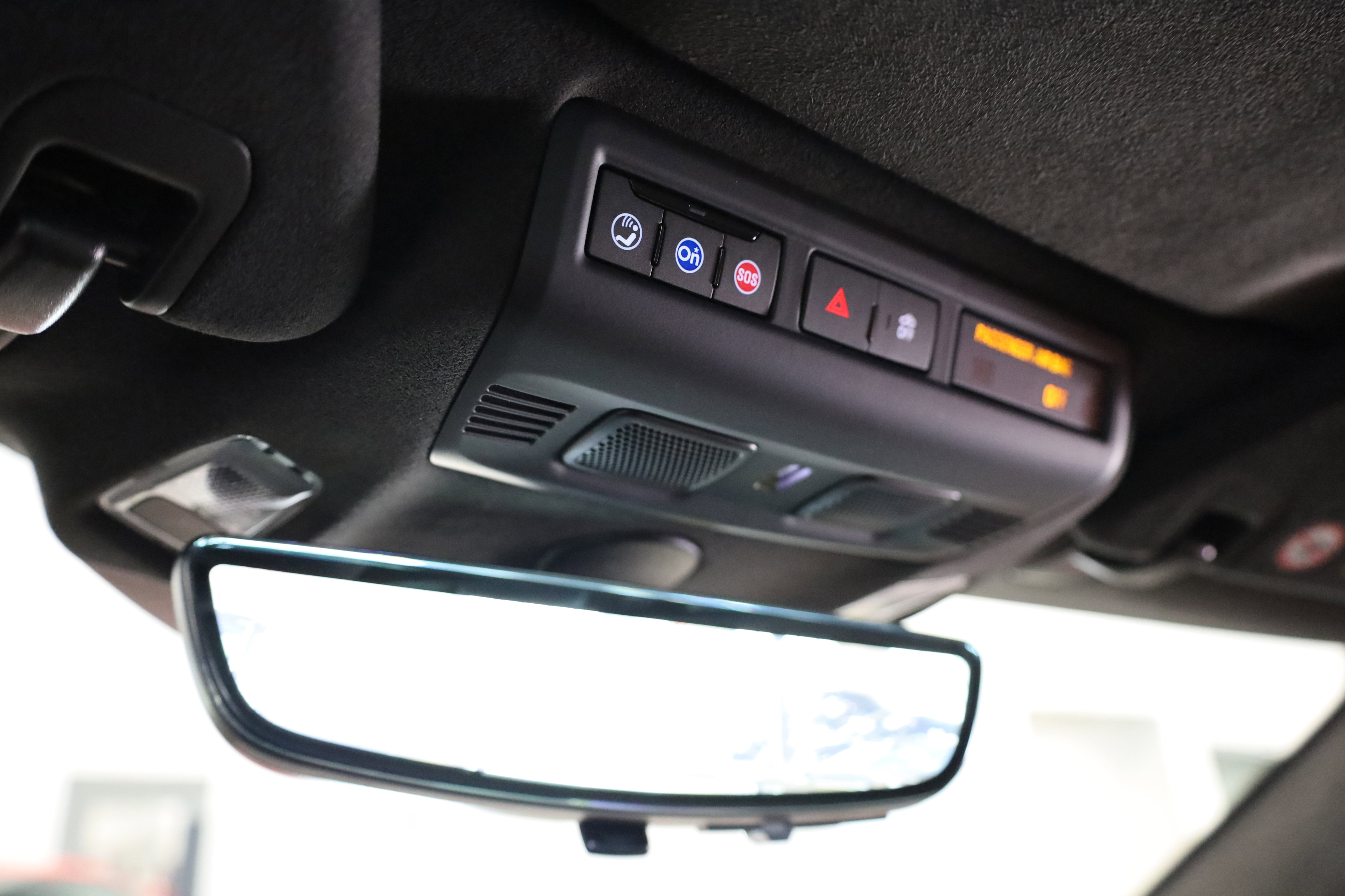 Used 2022 Chevrolet Corvette Stingray Premium Conv w/ Z51 Performance Package image 37