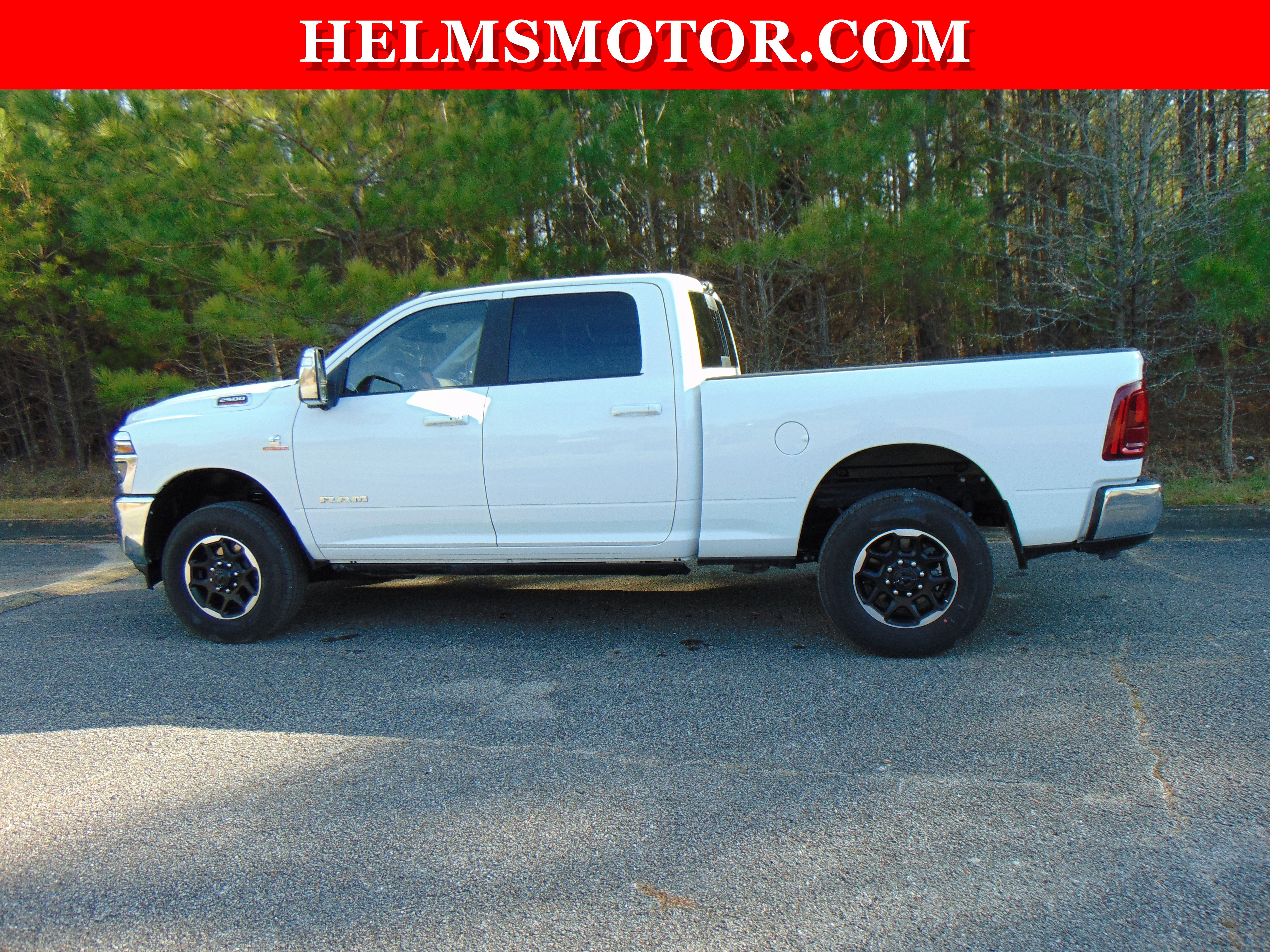 New 2025 RAM 2500 Laramie AWD/4WD image 3