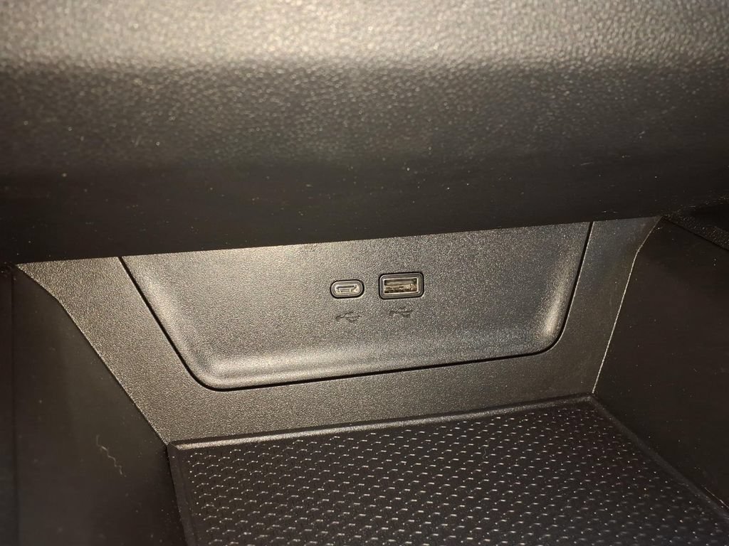 Used 2026 Chevrolet Equinox RS w/ Convenience Package III FWD image 25