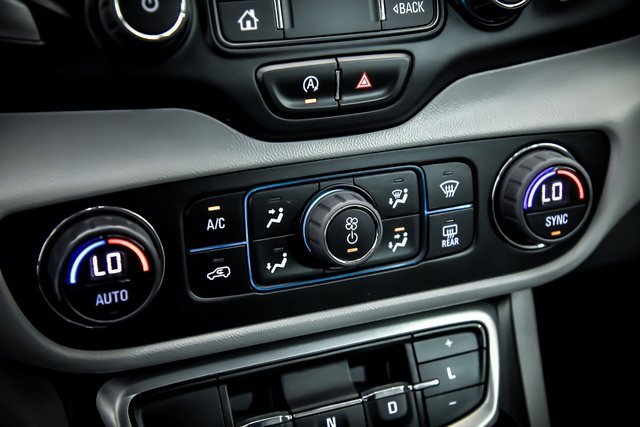 Used 2022 GMC Terrain SLT image 22