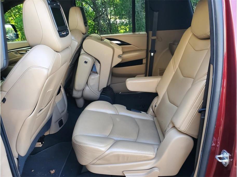 Used 2018 Cadillac Escalade ESV Platinum AWD/4WD image 50