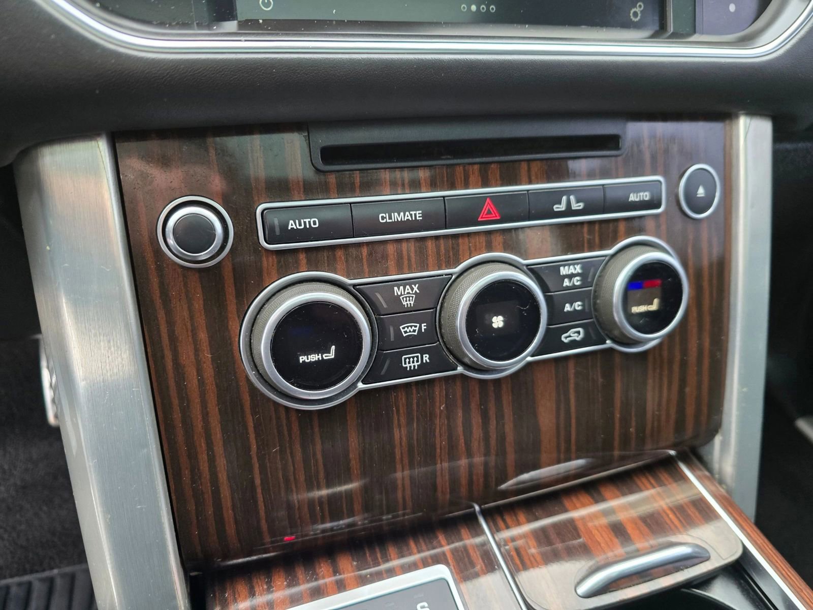 Used 2016 Land Rover Range Rover Supercharged image 27