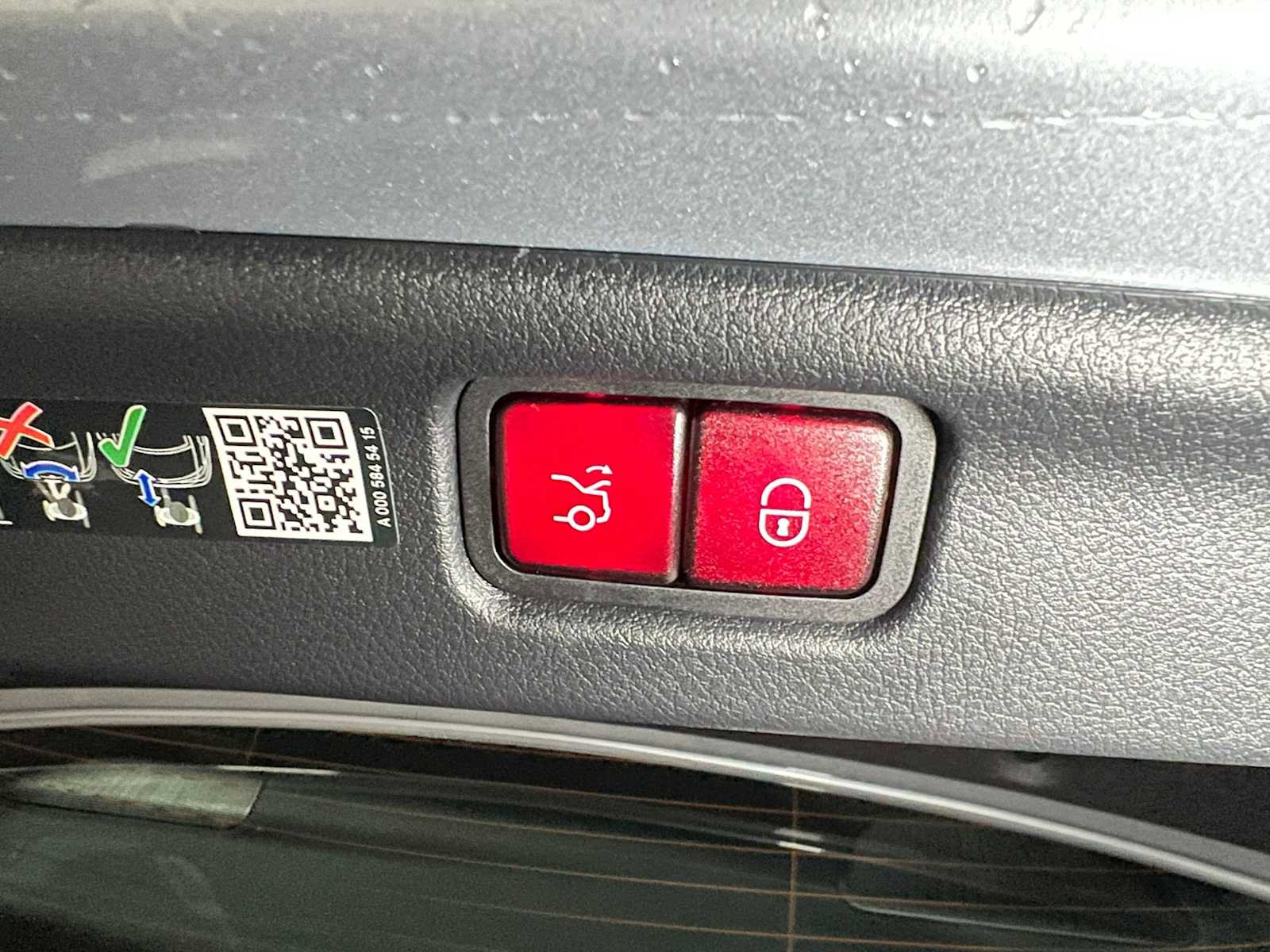 Certified 2025 Mercedes-Benz C 300 4MATIC Sedan image 18