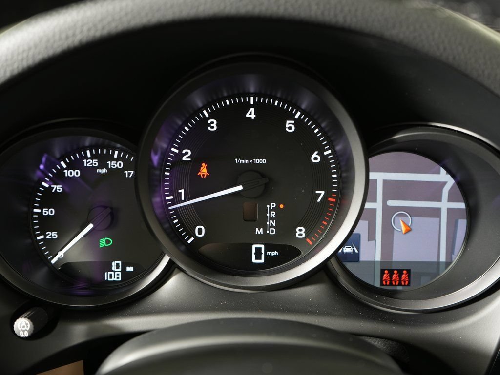 Certified 2026 Porsche Macan AWD/4WD image 21