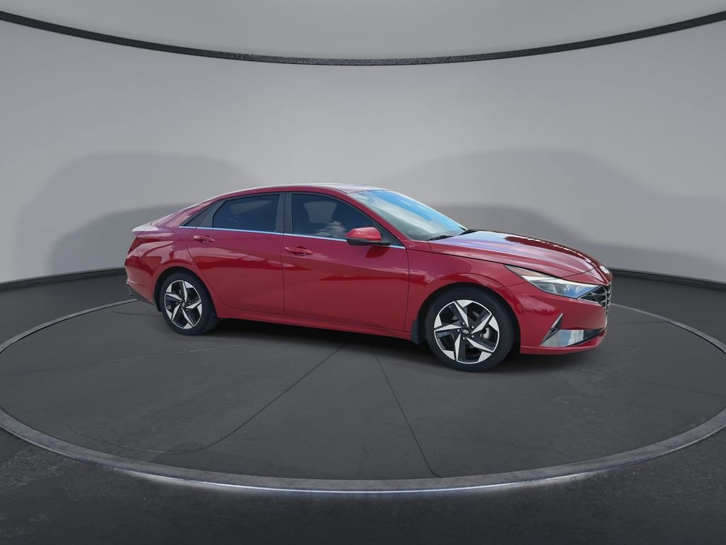 Used 2023 Hyundai Elantra Limited FWD image 2