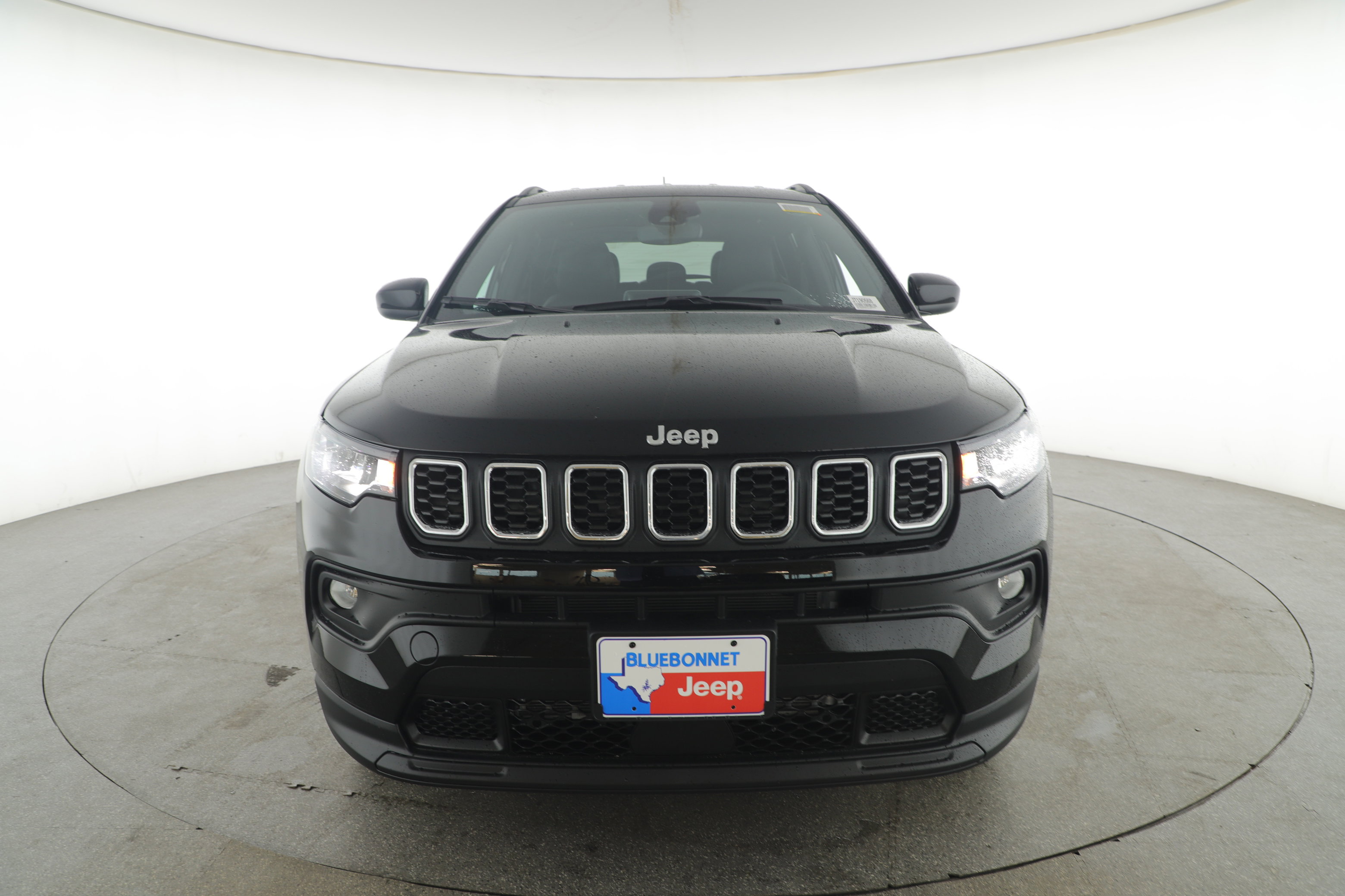 New 2026 Jeep Compass Latitude image 2