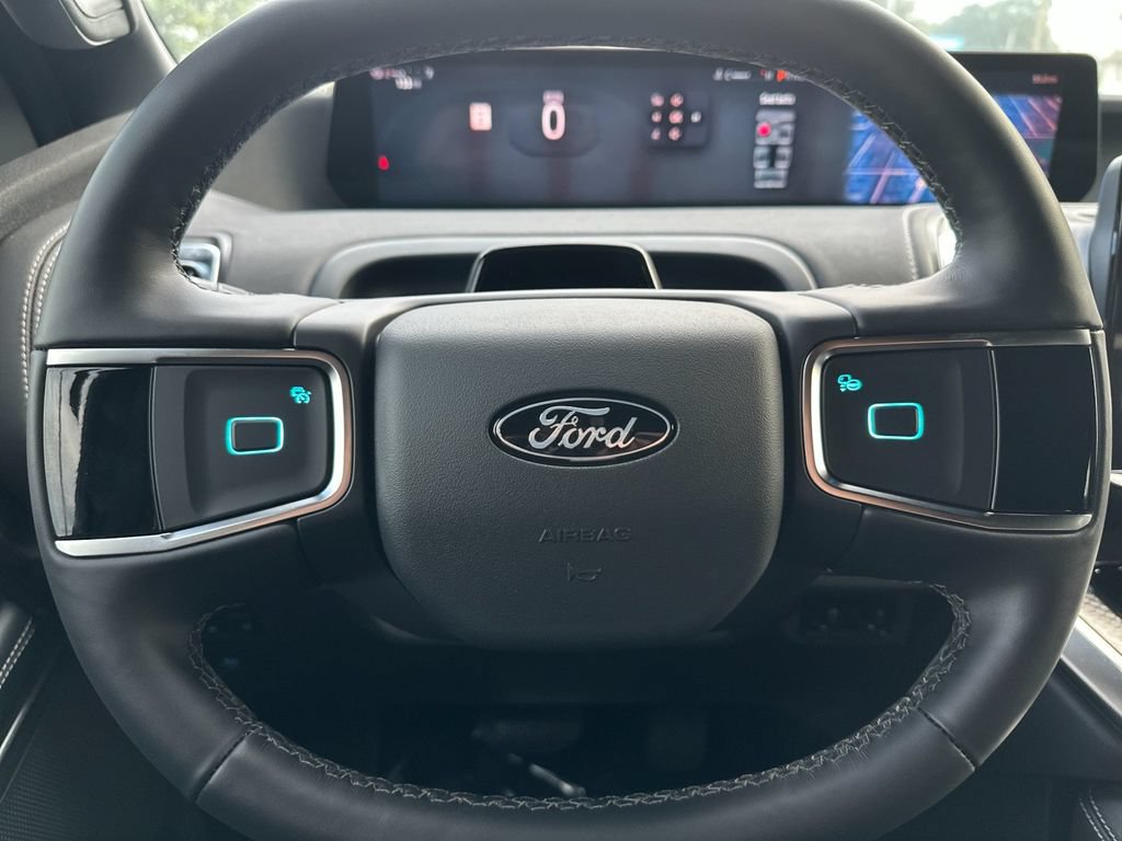 New 2026 Ford Expedition Max Platinum w/ Stealth Appearance Package AWD/4WD image 24