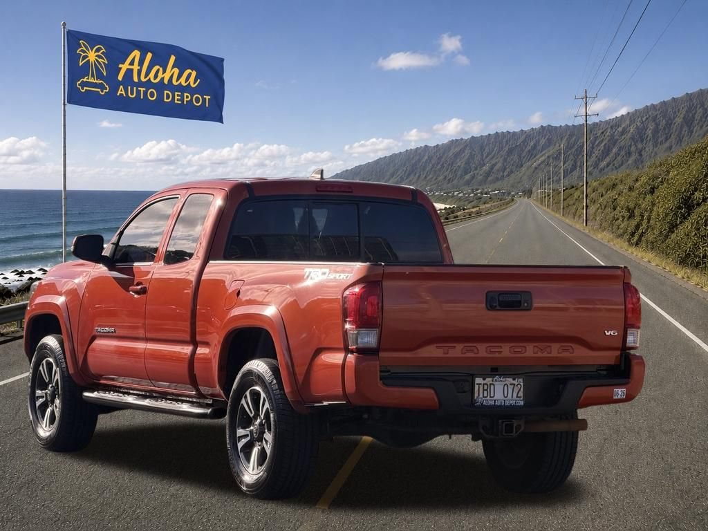 Used 2016 Toyota Tacoma SR5 RWD image 3