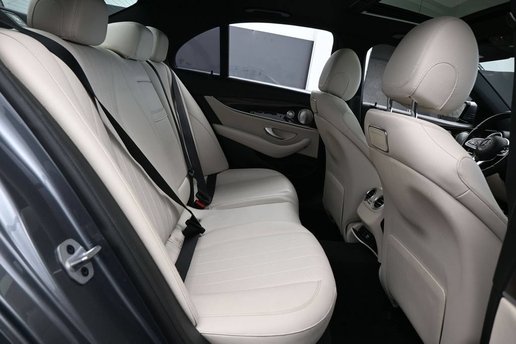 Used 2019 Mercedes-Benz E 300 image 42