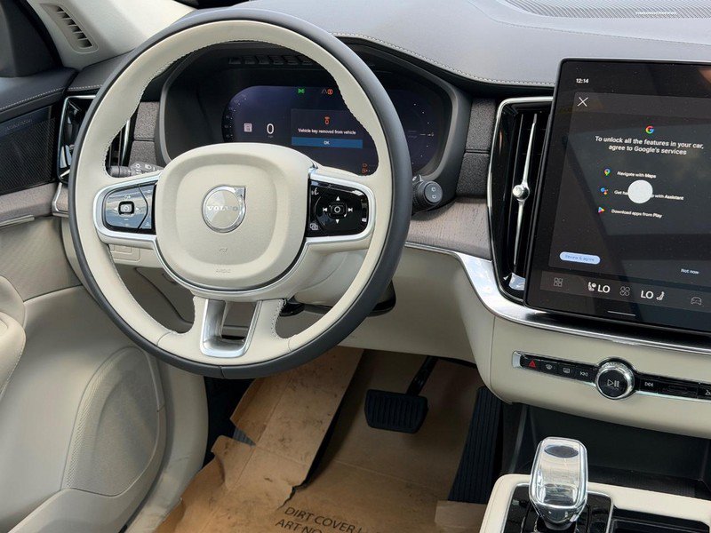 New 2026 Volvo XC90 T8 Ultra w/ Protection Package Premier AWD/4WD image 6