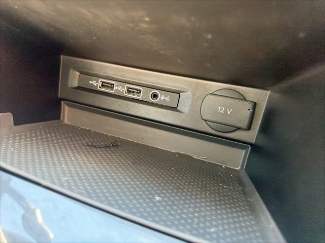 Used 2018 Volkswagen Tiguan SEL FWD image 36