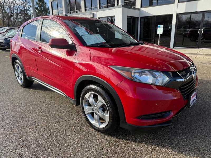 Used 2017 Honda HR-V LX image 3
