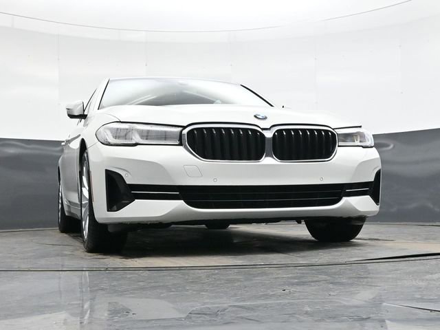 Used 2023 BMW 530i w/ Convenience Package image 40