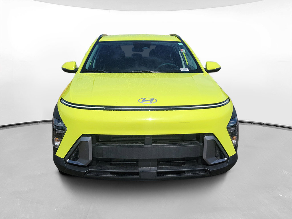 Used 2024 Hyundai Kona SEL FWD image 2