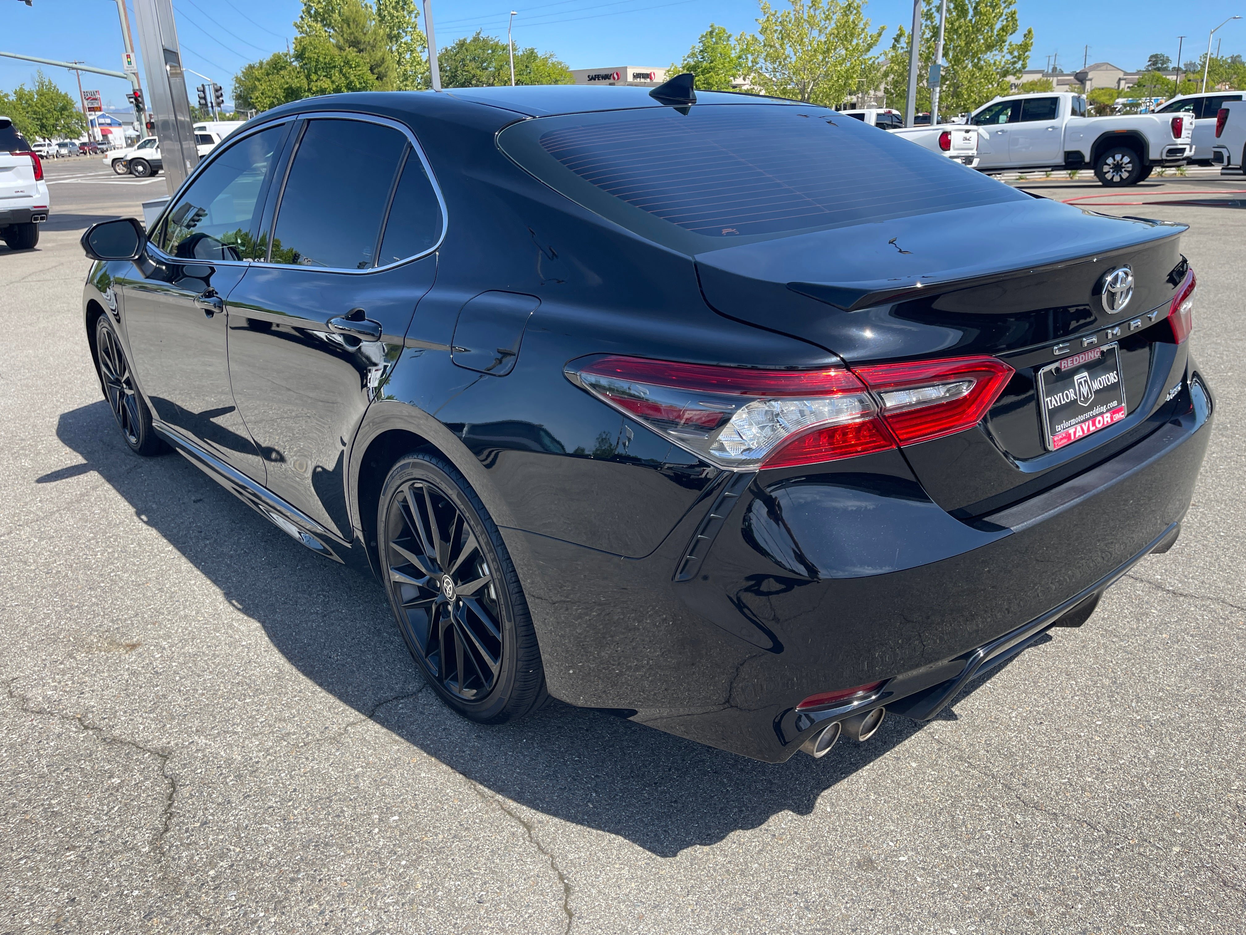 Used 2022 Toyota Camry XSE FWD image 7